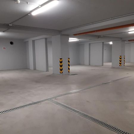 シビウ Plaza35アパートホテル エクステリア 写真